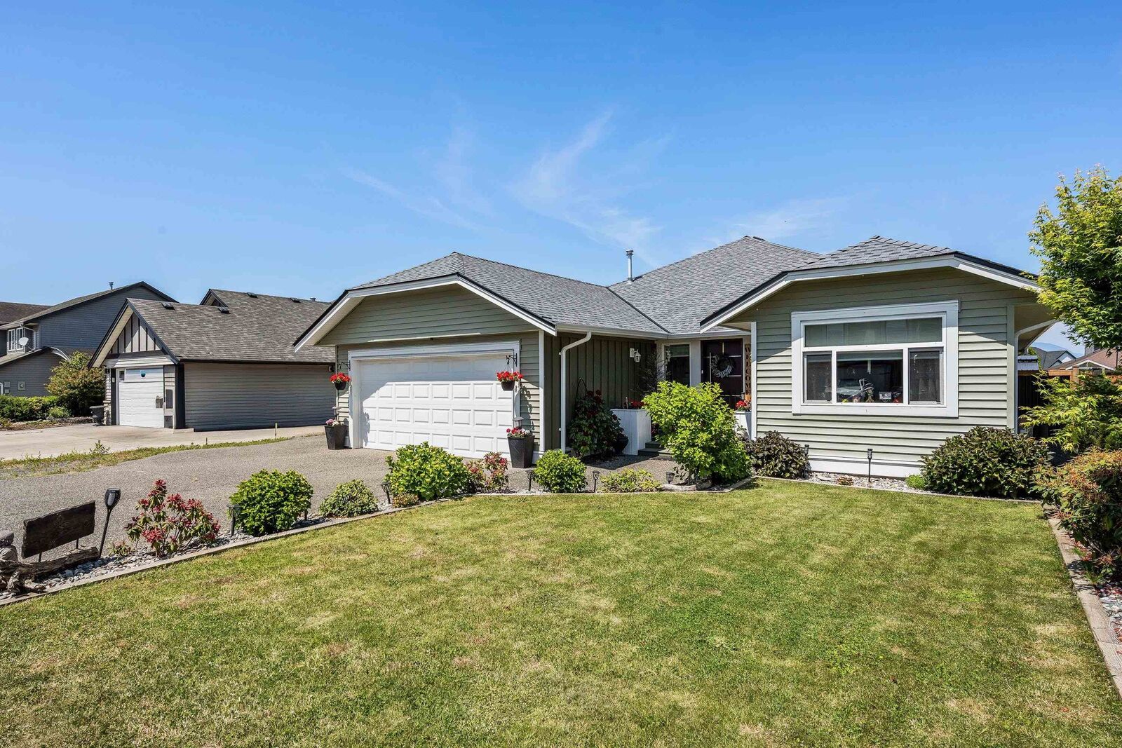 Property Photo:  46481 Ranchero Drive  BC V4Z 1K3 