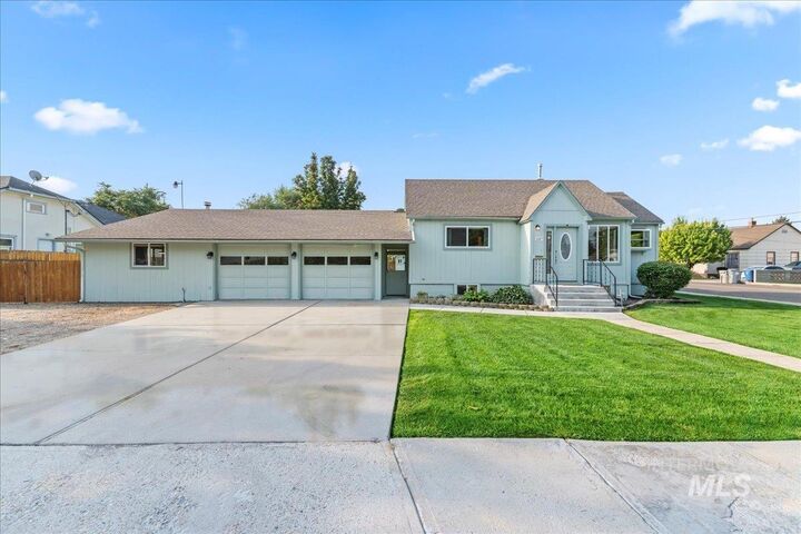 Property Photo:  247 Elmore Ave  ID 83651 