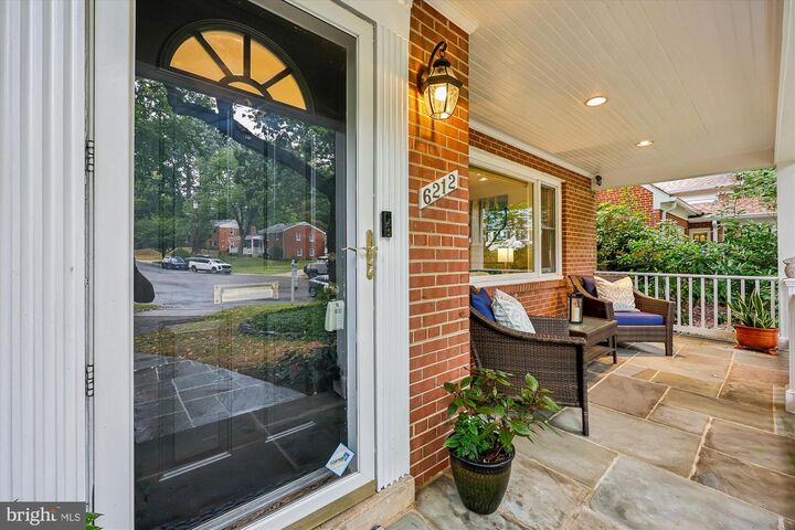 Property Photo:  6212 Redwing Court  MD 20817