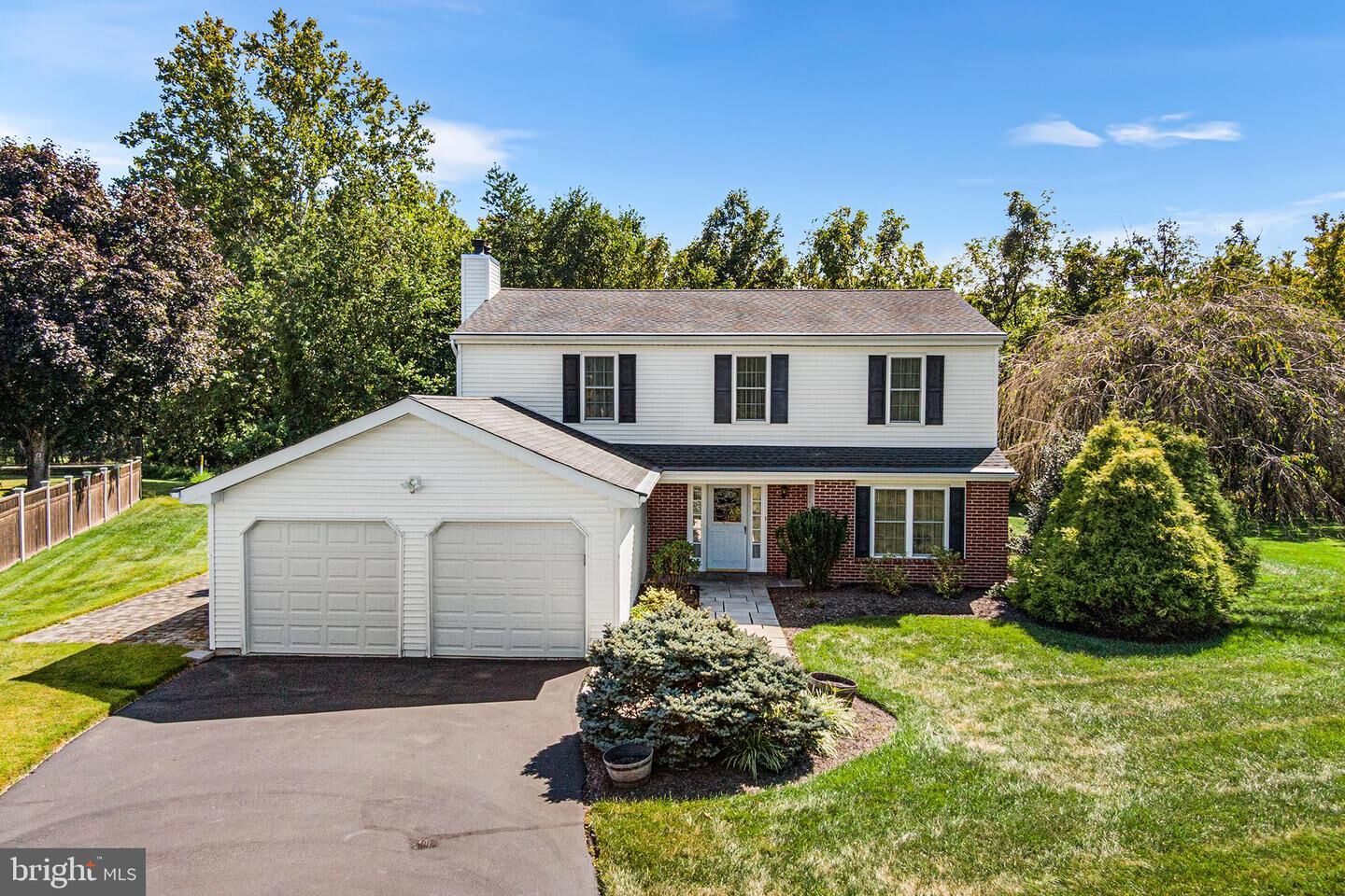 Property Photo:  13 S Lancaster Lane  PA 18940 