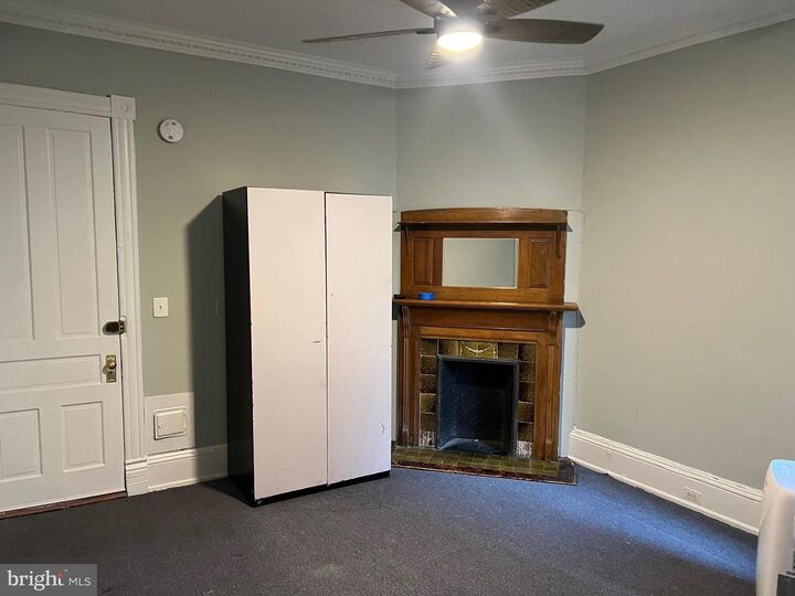 Property Photo: 318 N Carolina Avenue SE 1 DC 20003