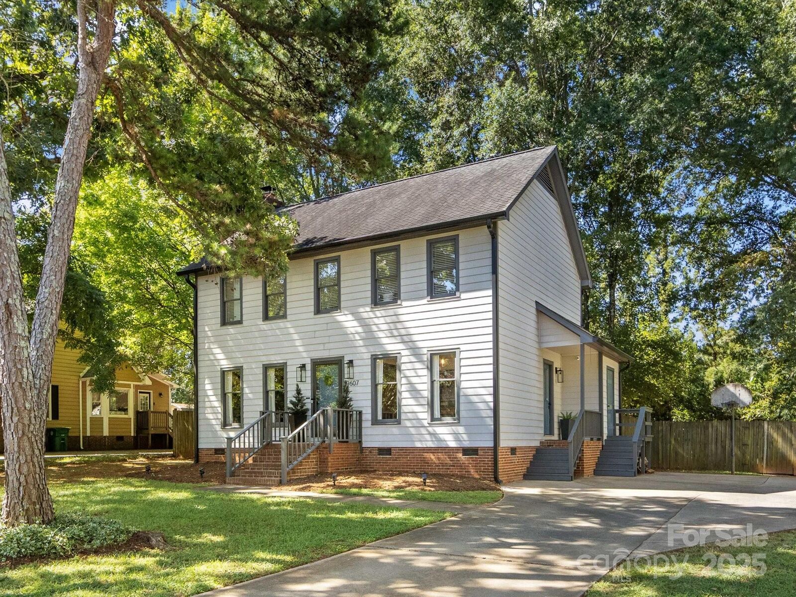 Property Photo:  19607 Tryon Street  NC 28031 