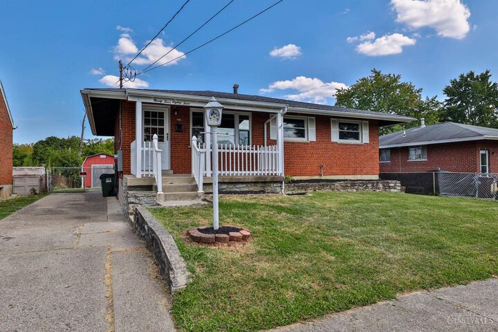 Property Photo: 9484 Ridgemoor Avenue OH 45231