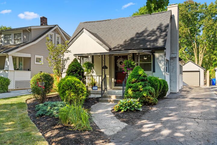 Property Photo: 1317 Broadview Avenue OH 43212