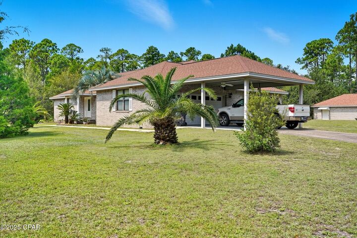 Property Photo: 895 Mallet Bayou Road FL 32439