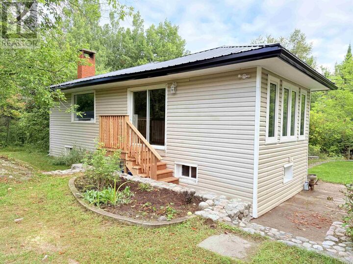 Property Photo:  50 Drayton Rd  ON P8T 0A7 