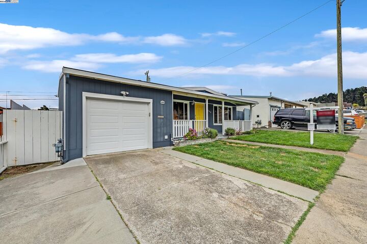 Property Photo:  209 Mansfield Dr  CA 94080 