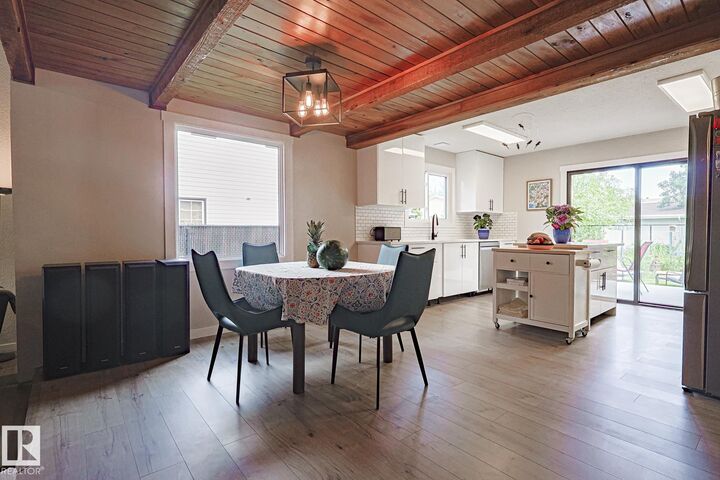 Property Photo:  10614 25A Avenue NW  AB T6J 4K3 