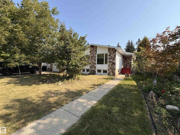 Property Photo:  3431 86 Street NW  AB T6K 0H5 