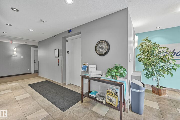 Property Photo:  6076 Schonsee Way NW 335  AB T5Z 0K8 