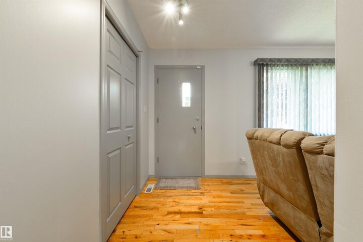 Property Photo: 10524 35 Avenue NW AB T6H 4Z5