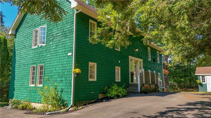 30 Lawson Court  Fredericton NB E3A 5G4 photo