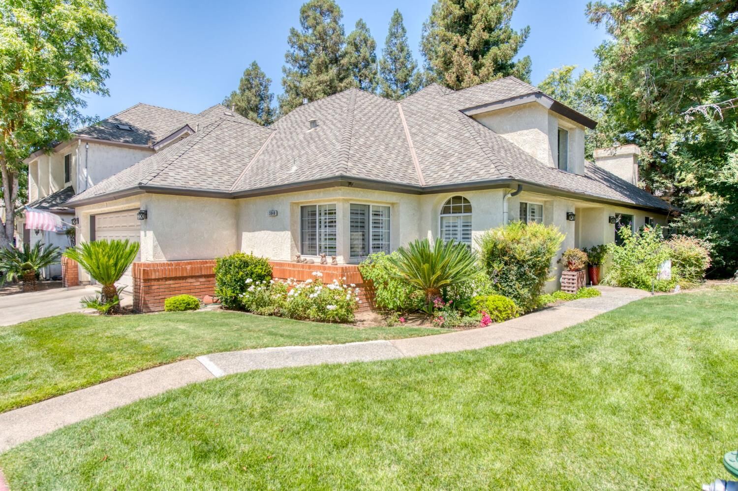 Property Photo:  3048 W Pembrook Loop  CA 93711