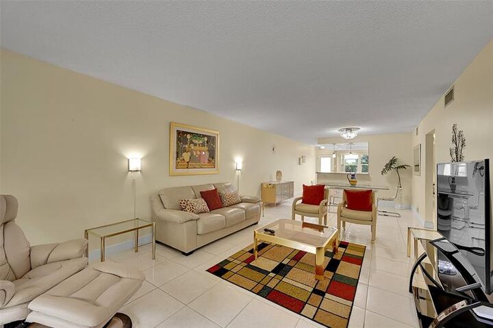 Property Photo:  2403 Antigua Cir C4  FL 33066 
