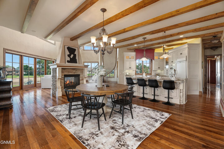 Property Photo:  4910 Lakewood Drive SE  ND 58554 