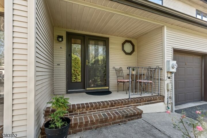 6 Elm Ter  Raritan Twp. NJ 08822 photo