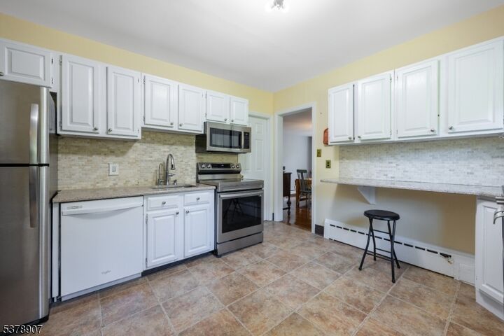Property Photo: 364 Creek Rd NJ 08825