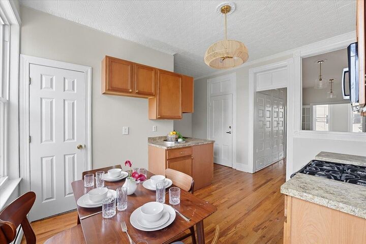 Property Photo:  198 Bowers St 2  NJ 07307 