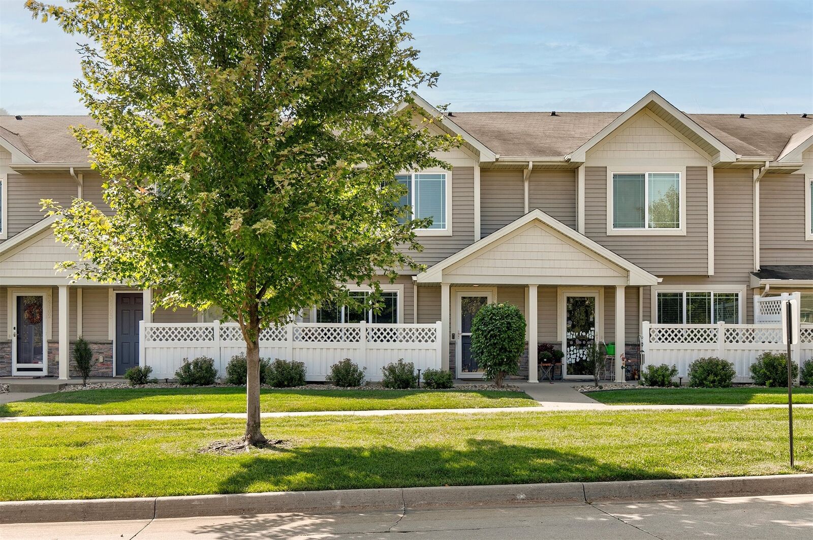 Property Photo: 8601 Westown Parkway 34104 IA 50266
