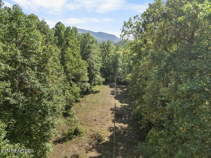 Property Photo: Par 033.01 South Highway 32 TN 37722