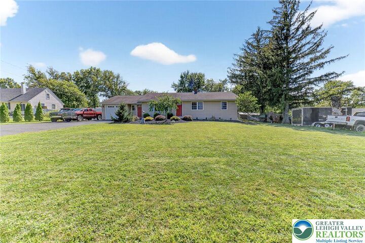 Property Photo:  1066 Doylestown Pike  PA 18951 