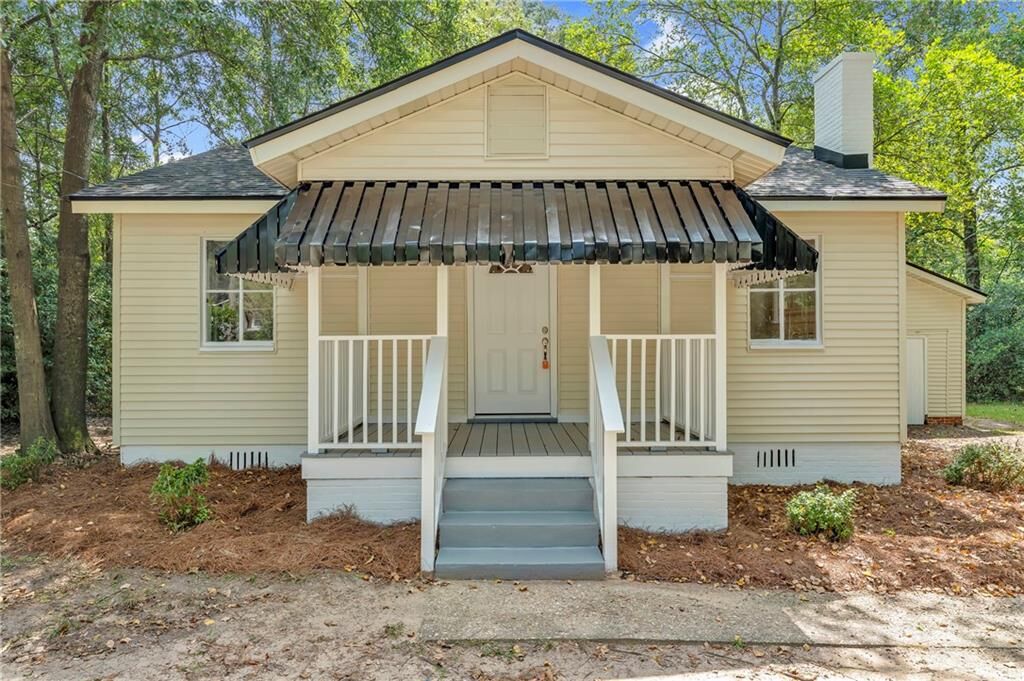 Property Photo:  4805 Chaudron Drive  AL 36618 