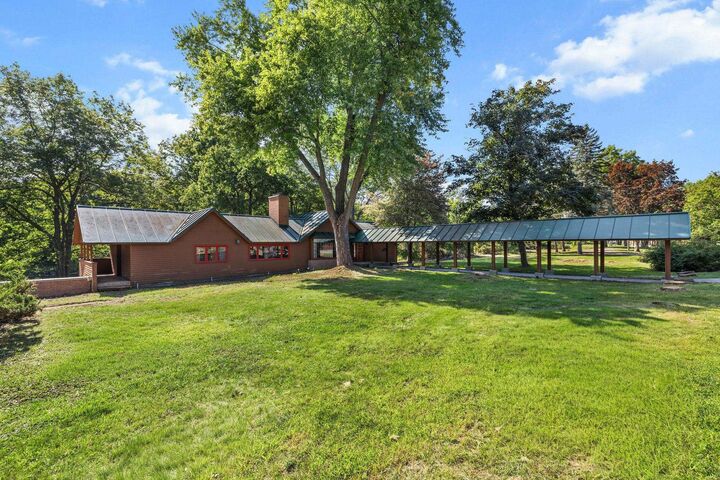 Property Photo:  456/458 E Chippewa River  MI 48640 