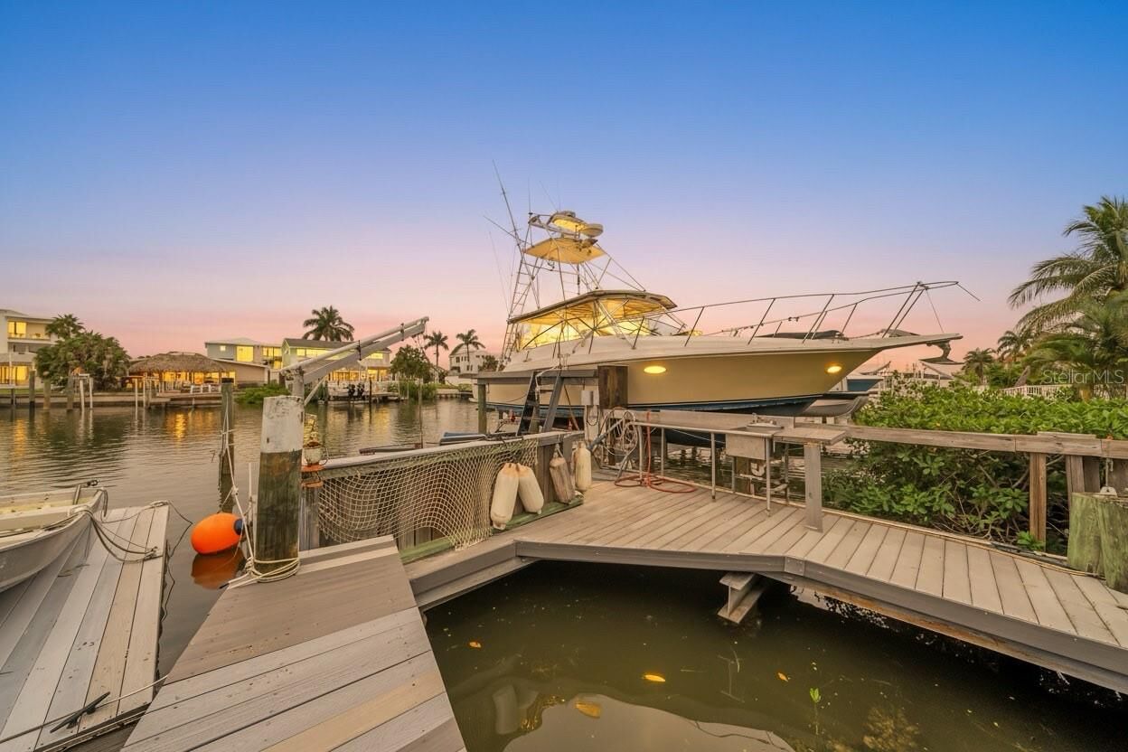 Property Photo: 17714 Long Point Drive FL 33708