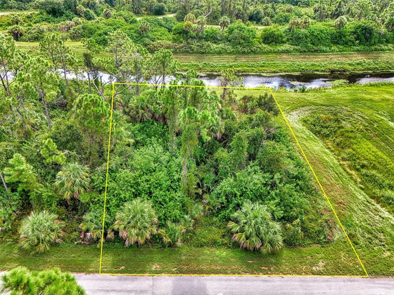 Property Photo: Barcelona Drive FL 34288