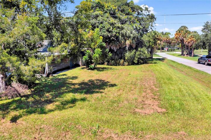 Property Photo:  301 Niblick Way  FL 32804 