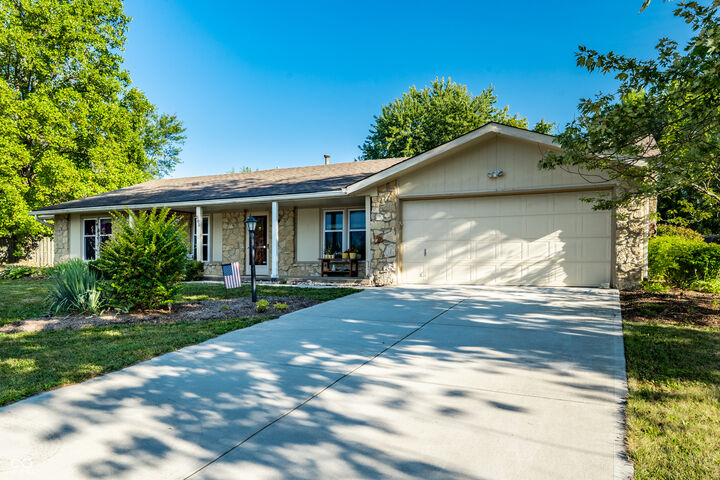 Property Photo: 505 Pheasant Run IN 46077