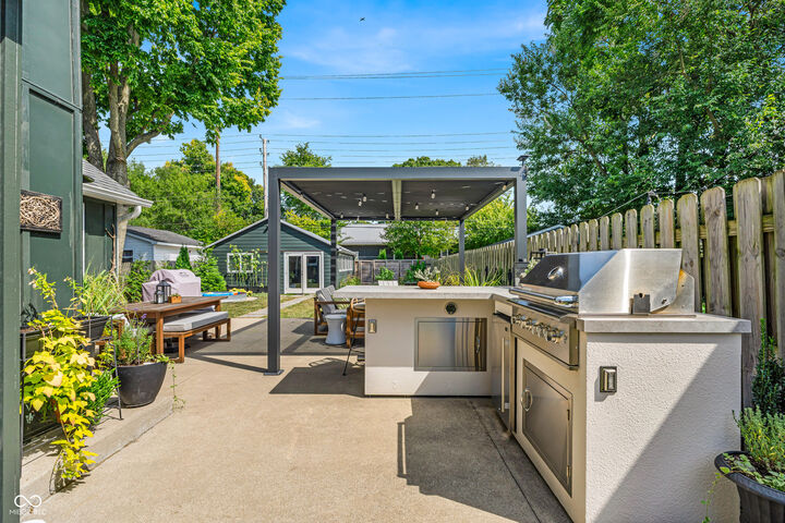 Property Photo:  4721 Winthrop Avenue  IN 46205 