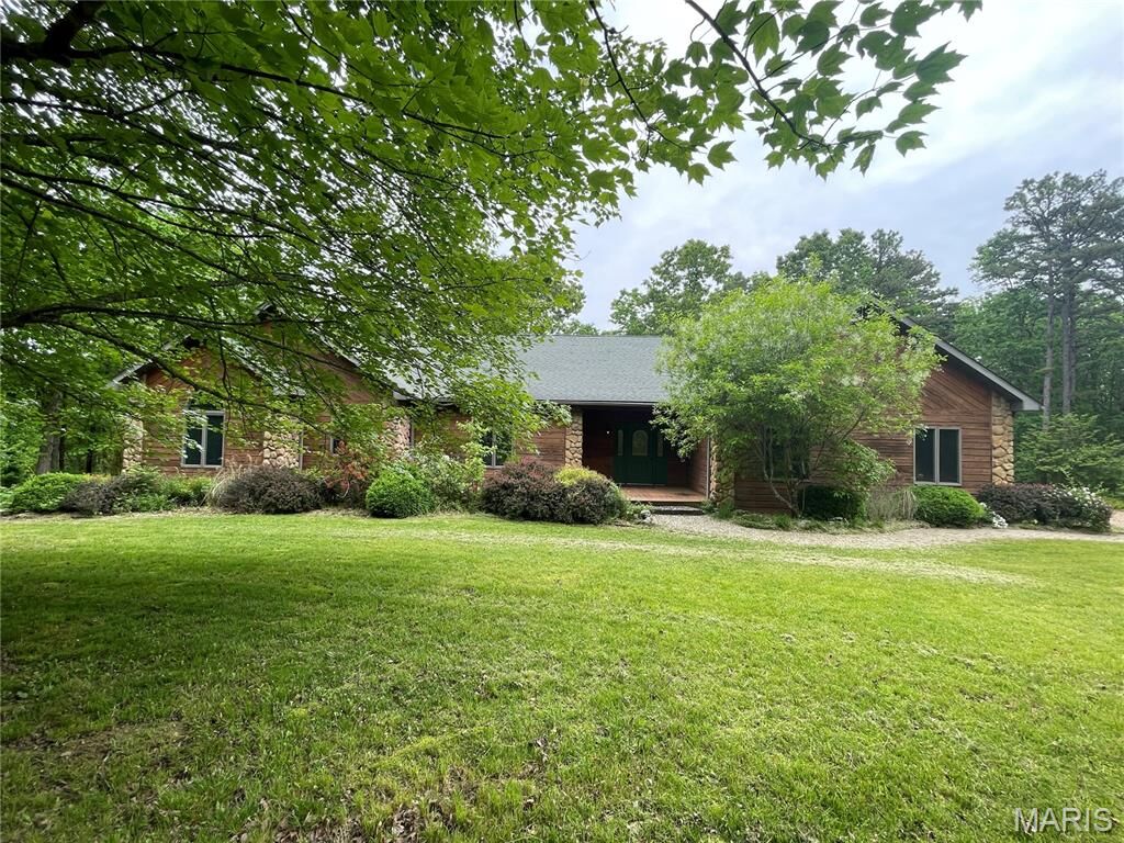 Property Photo: 10925 Highway 63 MO 65542