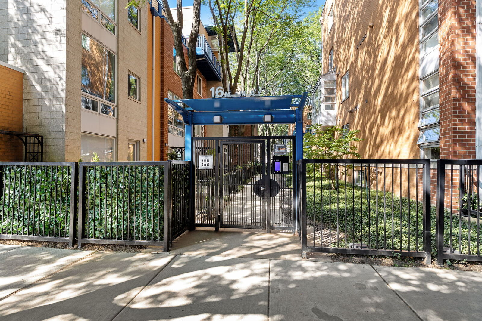 Property Photo:  16 N May Street 543  IL 60607 