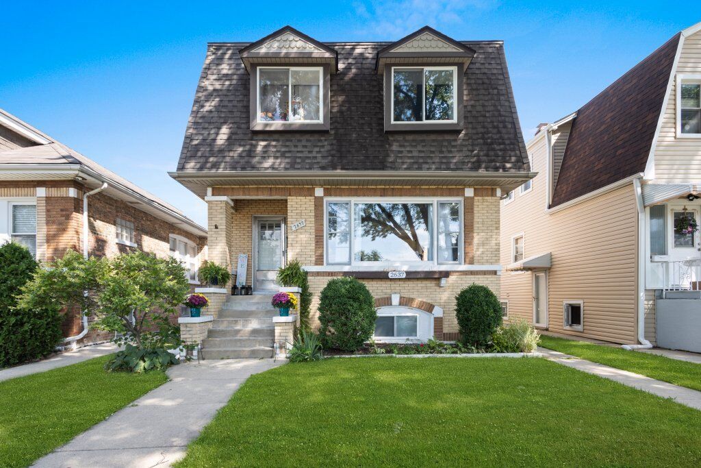 Property Photo: 2637 N 73rd Court IL 60707