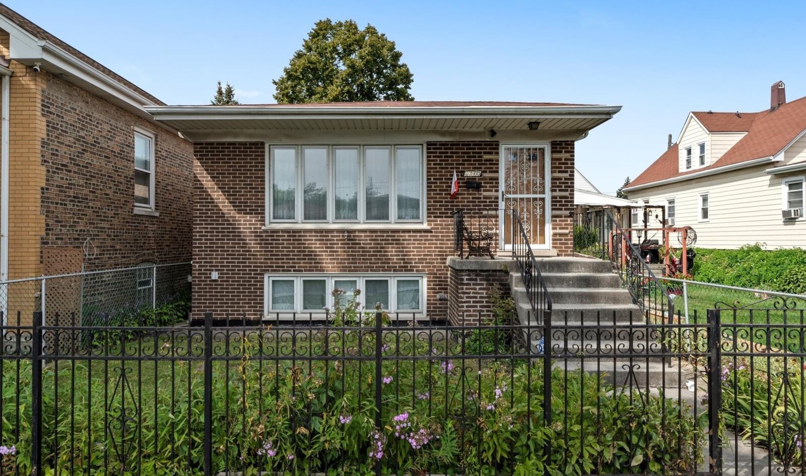 Property Photo:  5310 S Kilpatrick Avenue  IL 60632