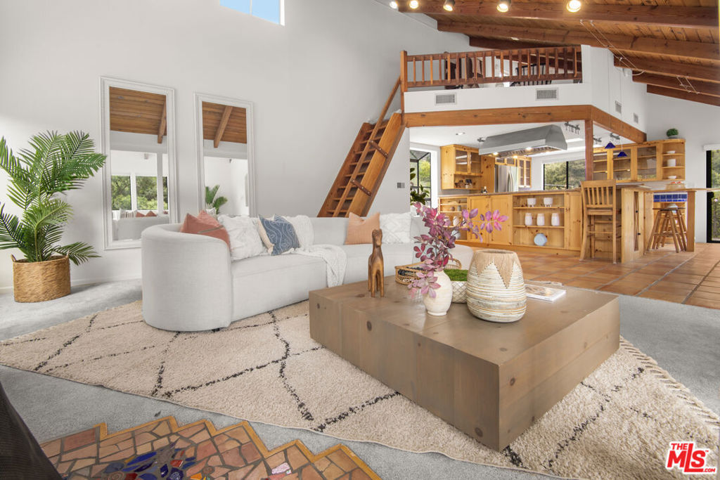 Property Photo: 1639 Oak Drive CA 90290