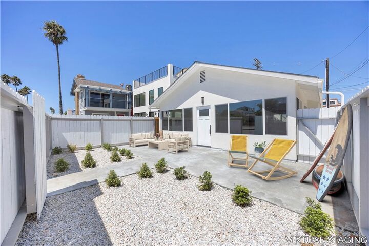 Property Photo:  806 W Balboa Boulevard  CA 92661 