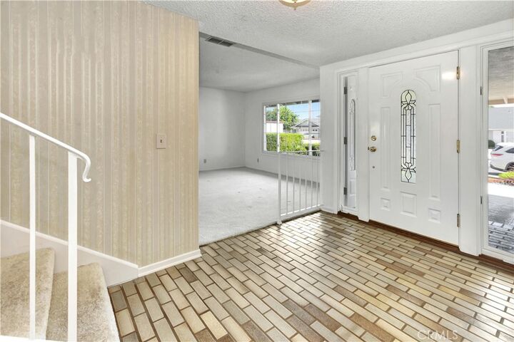 Property Photo:  21201 Binghampton Circle  CA 92646 