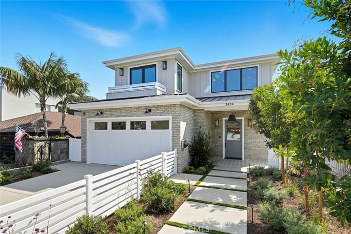 Property Photo:  2904 Palm Avenue  CA 90266 