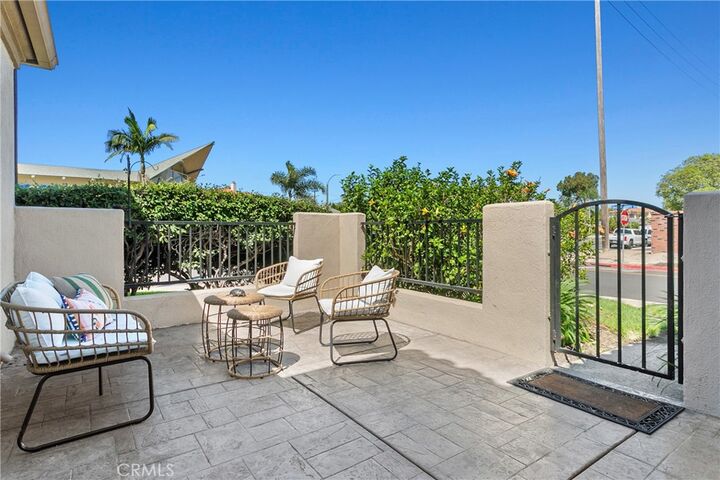 Property Photo: 704 Lake Street 61 CA 92648