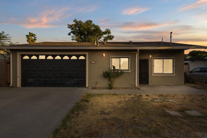 Property Photo:  2484 Francis Street  CA 95205 