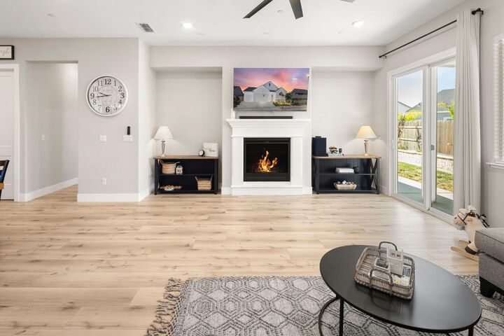 Property Photo: 3064 Bramblewood Way CA 95747