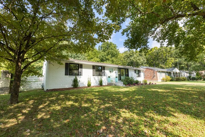 Property Photo: 4815 Milner Dr TN 37211