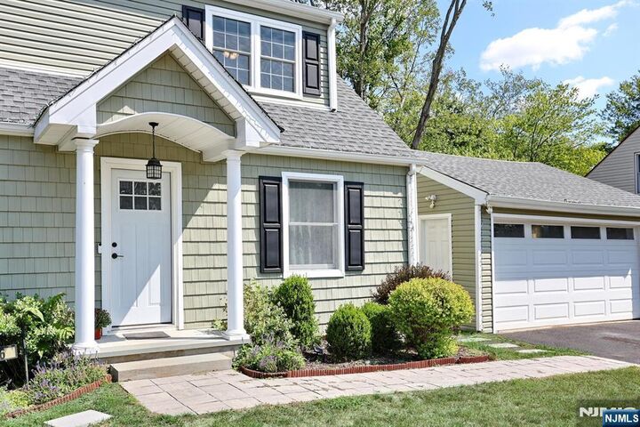 Property Photo:  26 Skyline Lake Drive  NJ 07456 