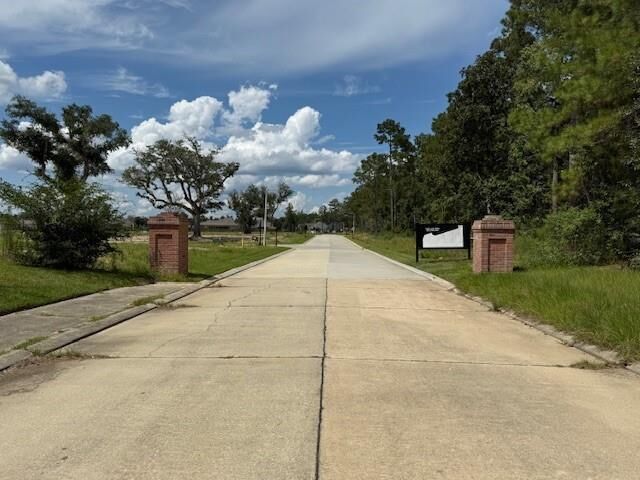 Property Photo: 604 Sha Circle LA 70461