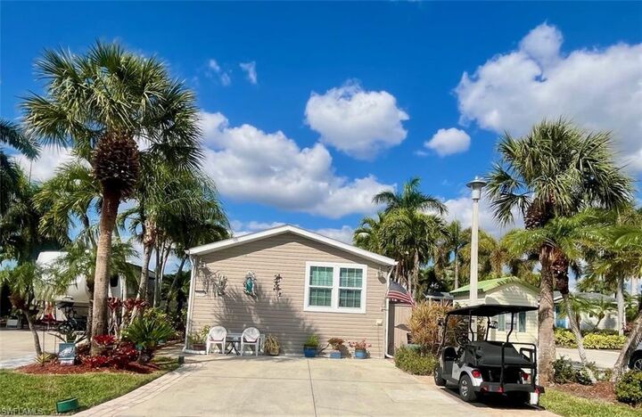 Property Photo:  1382 Silver Lakes Blvd  FL 34114 