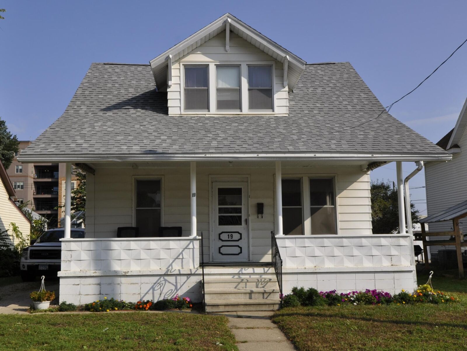 Property Photo:  19 6th Street NW  MN 55901 