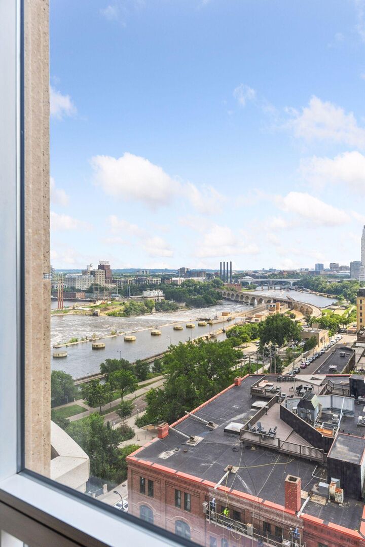 Property Photo:  100 3rd Avenue S 1101  MN 55401 