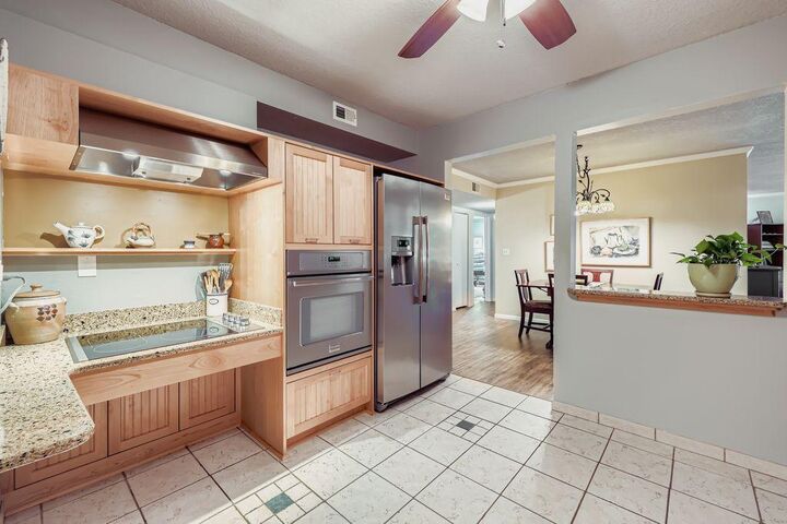 Property Photo: 2680 Oxford Street N 109 MN 55113